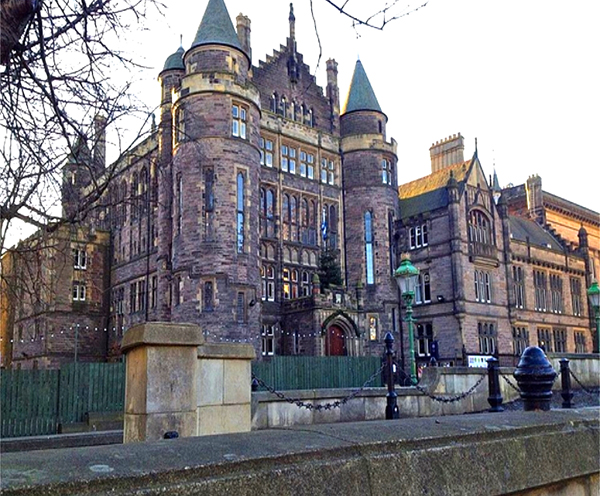 愛丁堡大學校景